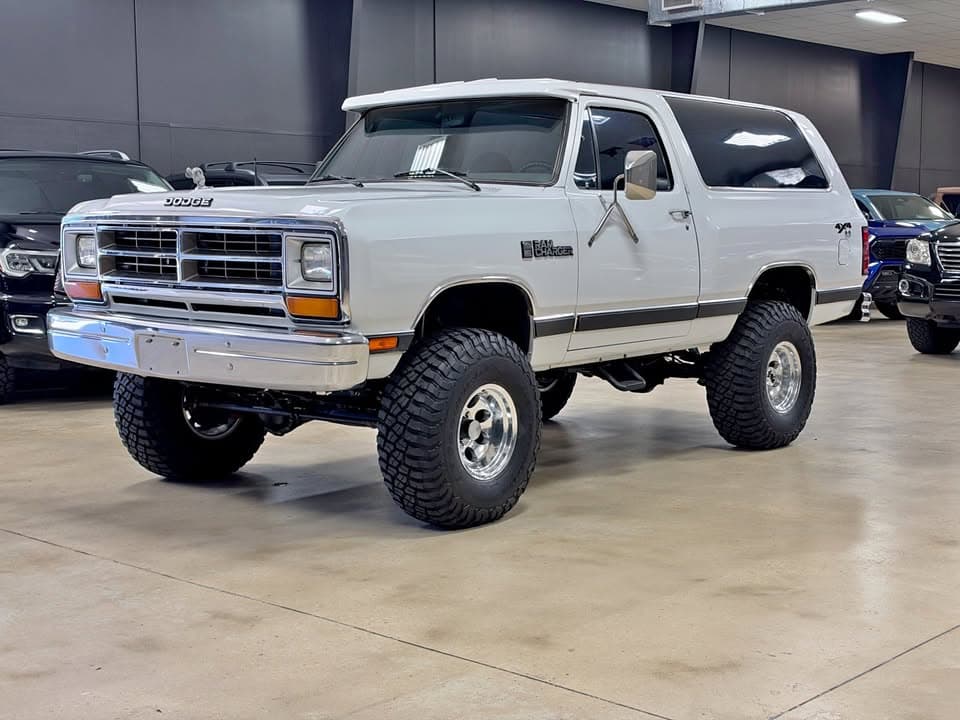 1987 Dodge Ramcharger Restored Southern 4x4 Clean Carfax