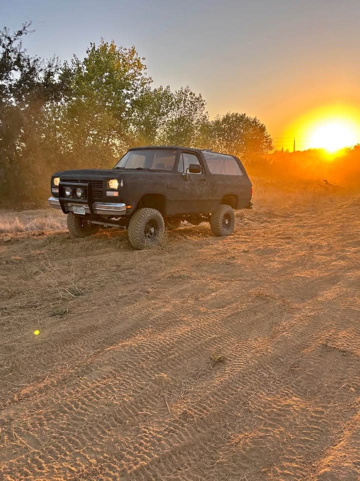 1991 Dodge Ramcharger Sport Utility 2D